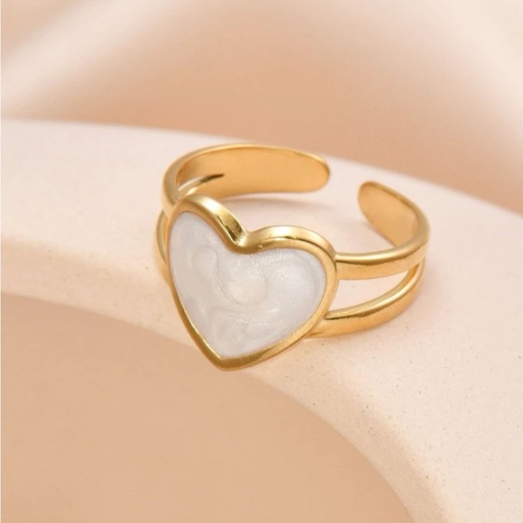 Jewelry - Heart decor adjustable ring